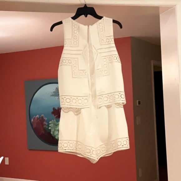 White Parker Briana Overlay Romper sleeveless shorts laser cut pattern 2 - Picture 10 of 12